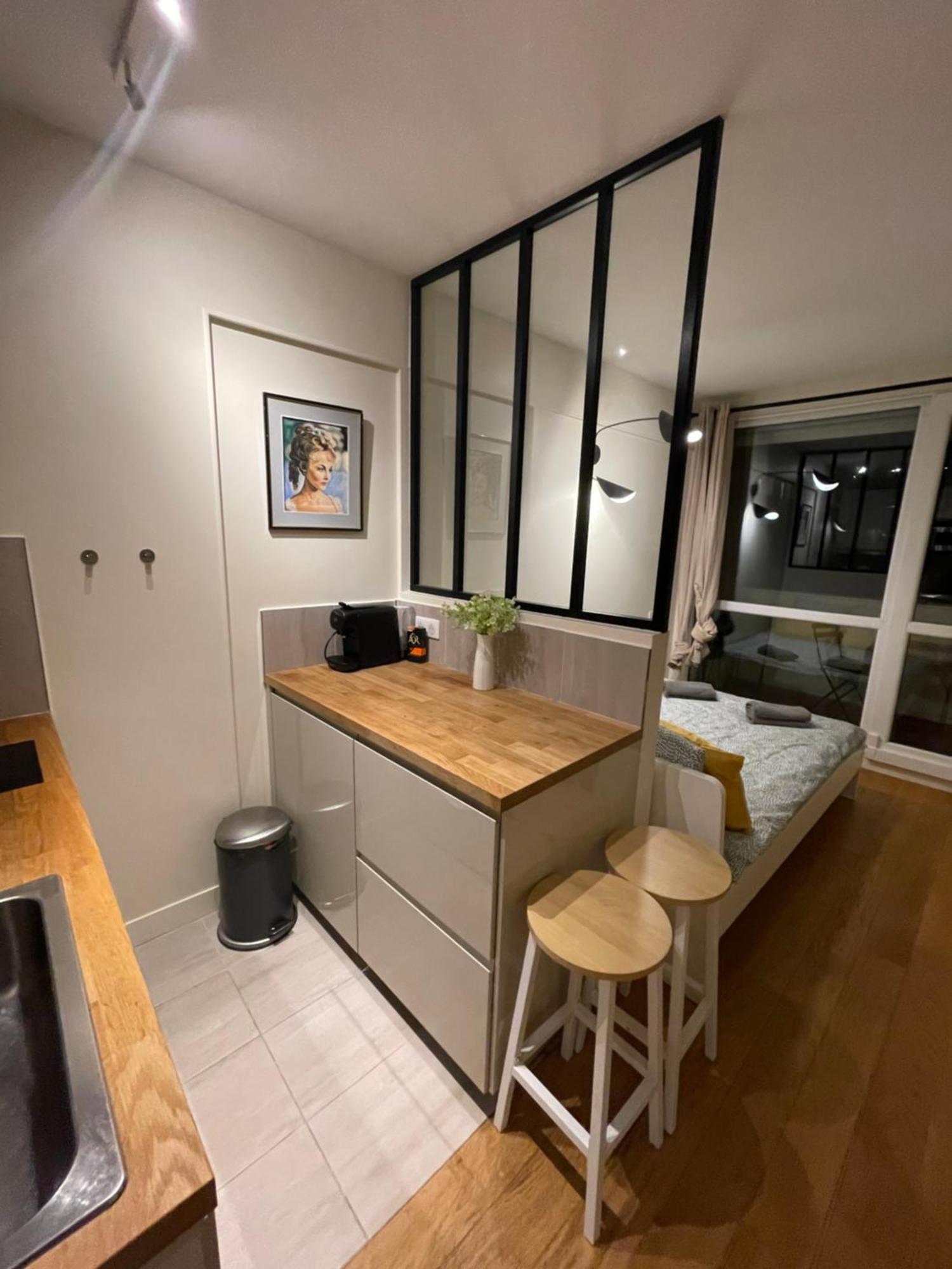 Dream Dwell Paris -Studio With Balcony 800M To Trocadero And Tour Eiffel Exterior foto